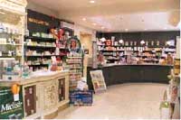foto di FARMACIA FARNETI