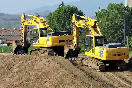 Operatore macchine movimento terra